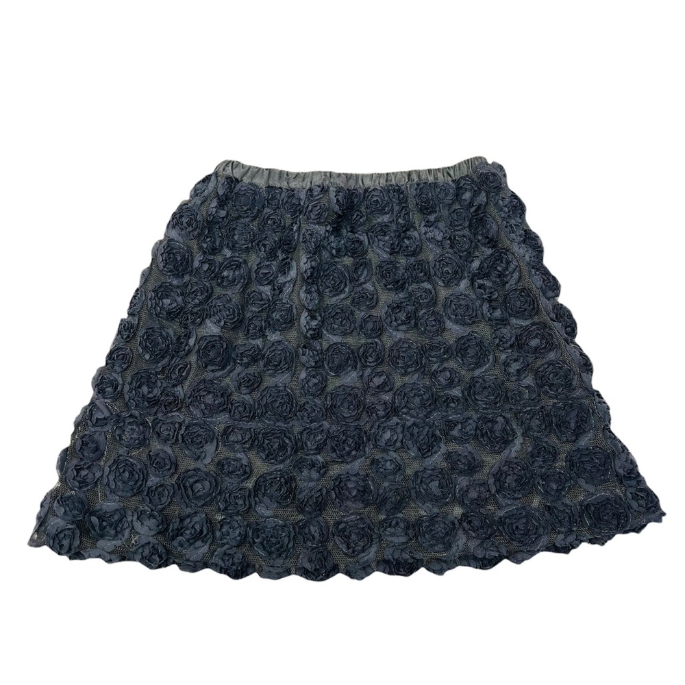 CHARABIA**Gray Floral Roses Skirt**Size 2 $189